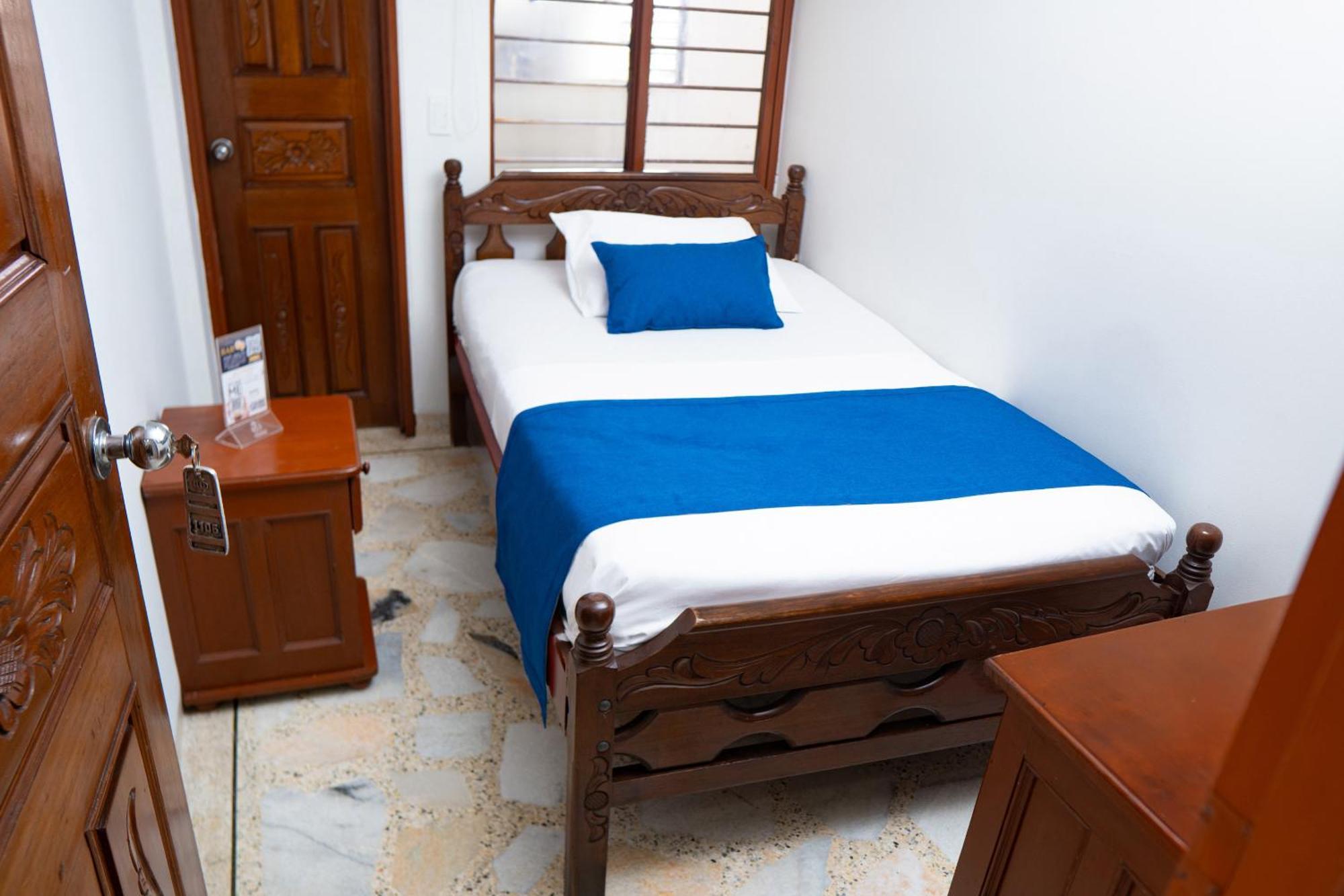 Hotel Steven Buenaventura Kültér fotó
